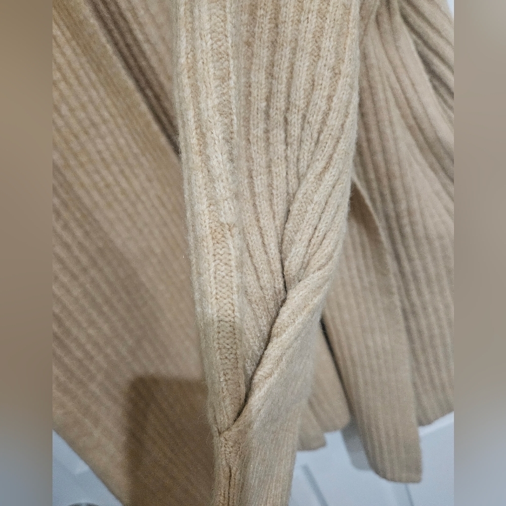 TALL TUCK SLEEVE CARDIGAN NWOT - Picture 5 of 10